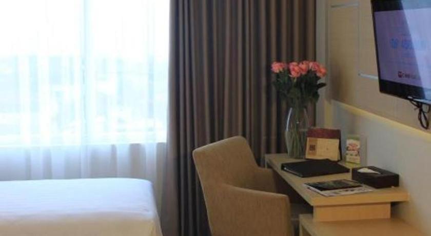 Horison Hotel Сукабуми Экстерьер фото