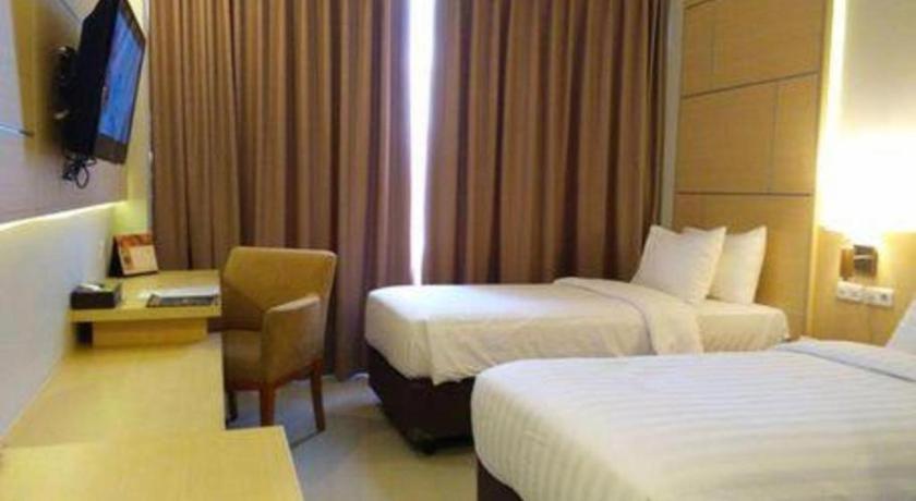 Horison Hotel Сукабуми Экстерьер фото
